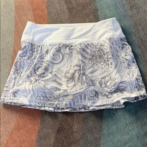 Lululemon Pace Rival Mid Rise skirt